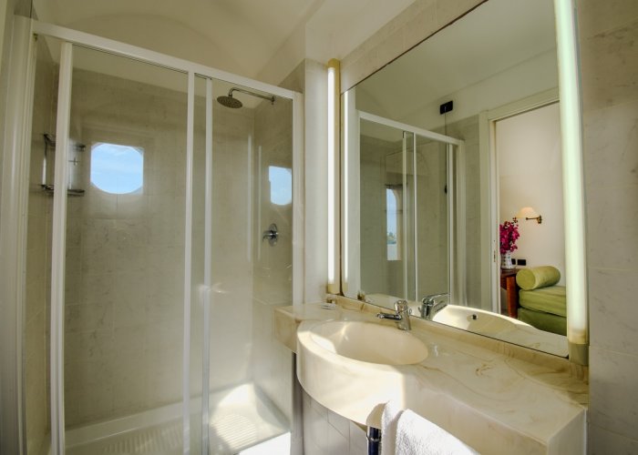 Pacchetto Hotel Mursia + Volo + Nolo