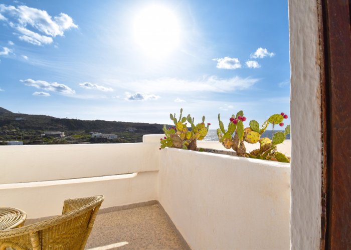 Pacchetto Hotel Mursia + Volo + Nolo