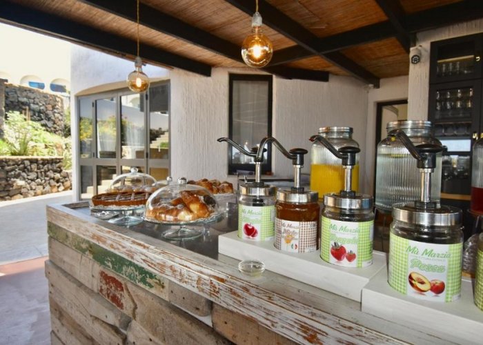 Pacchetto Hotel Cossyra + Volo + Nolo