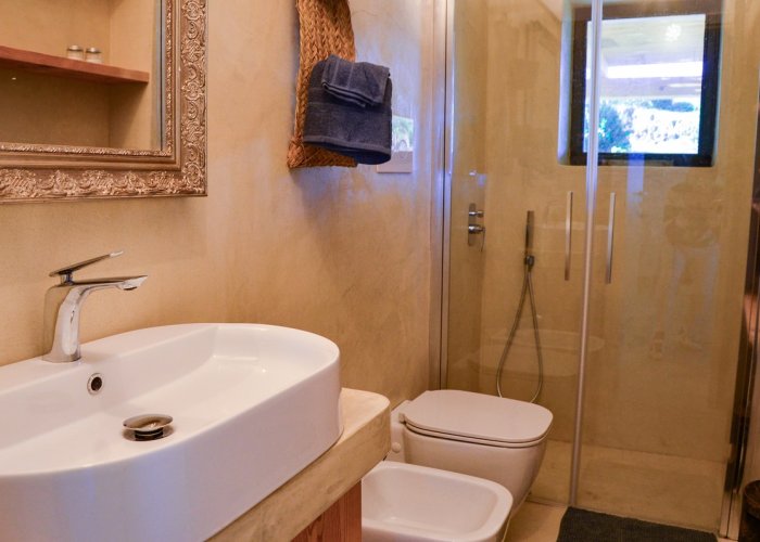 Pacchetto Reneka + Volo + Nolo