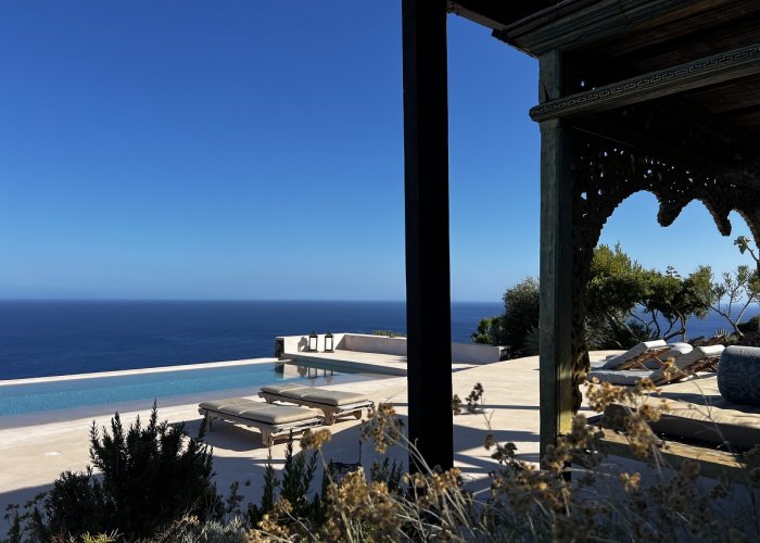 PACKAGE CORALLO + FLIGHT + RENT