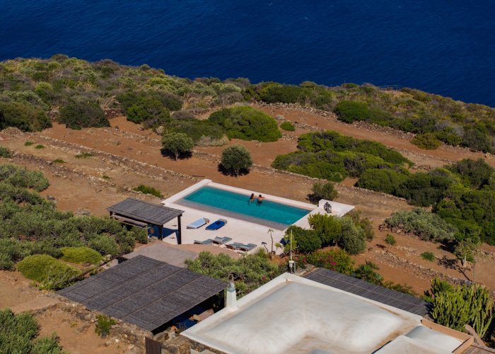 PACKAGE CORALLO + FLIGHT + RENT