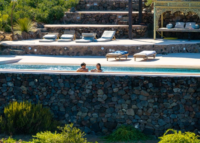 PACKAGE CORALLO + FLIGHT + RENT